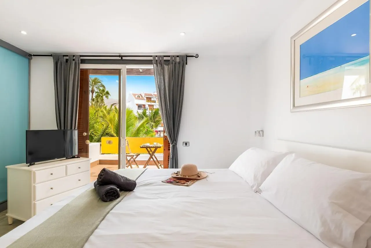 Villa Fantastic Townhouse In The Centre Of Las Americas Playa de las Américas